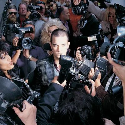 Robbie Williams Life Thru A Lens