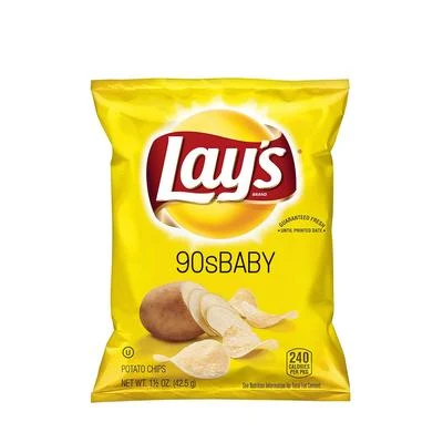 90sBABY EATING CHIPS