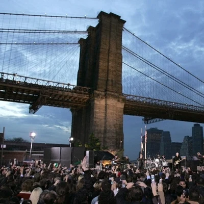 U2 Live from Under the Brooklyn Bridge