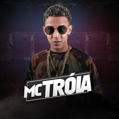 Mc Troia Pulsando a Bunda