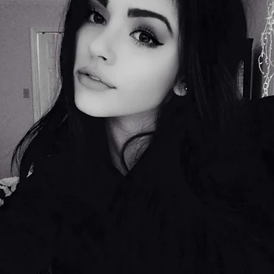 Maggie Lindemann Couple of Kids