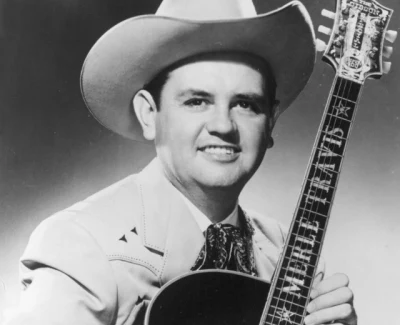 Merle Travis Walkin The Strings