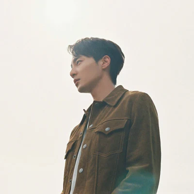 歌手 Roy Kim