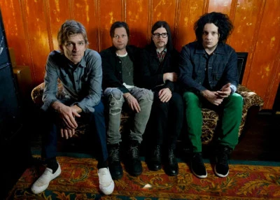 The Raconteurs/Parachute/Jet/Solly/Darrelle London/Owl City 90210 (Soundtrack)