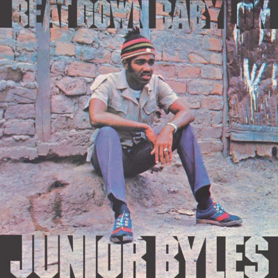 歌手 Junior Byles