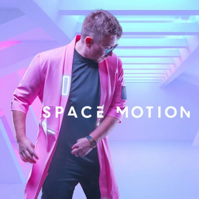 歌手 Space Motion