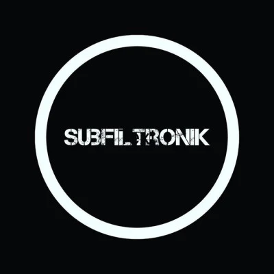 歌手 SubfiltronikADInfekt