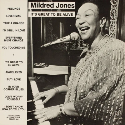 歌手 Mildred Jones