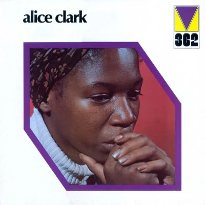 歌手 Alice Clark