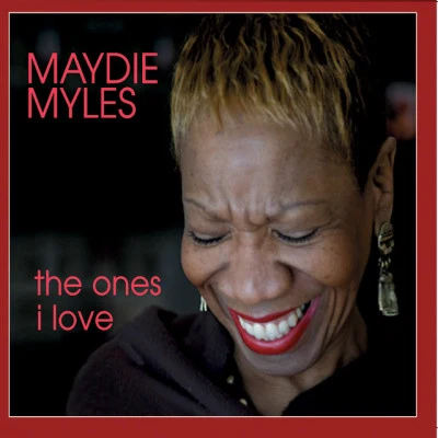 歌手 Maydie Myles