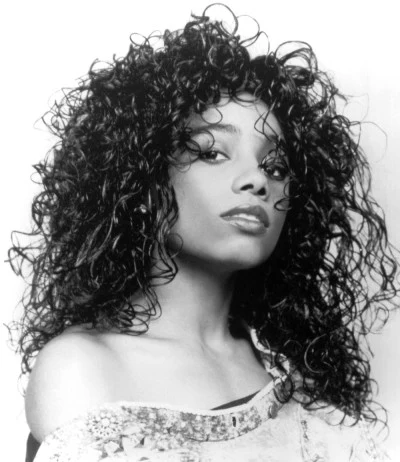 歌手 Karyn White