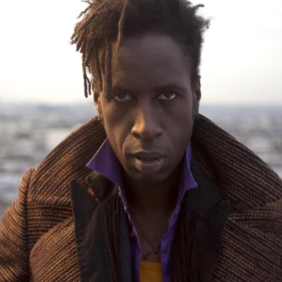 歌手 Saul Williams