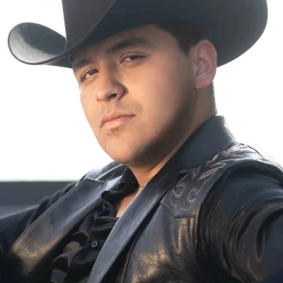 歌手 Christian Nodal