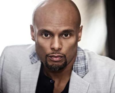 歌手 Kenny LattimoreChanté Moore