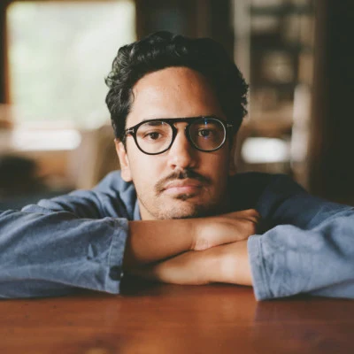 歌手 Luke Sital-Singh