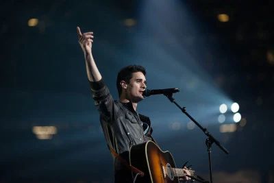 歌手 Kristian Stanfill