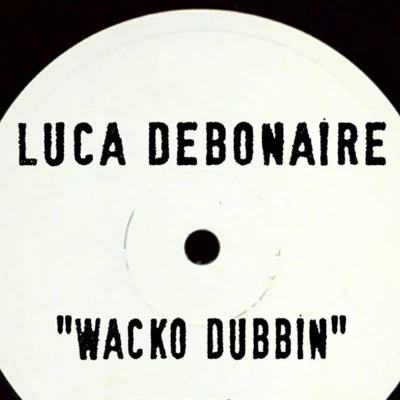 歌手 Luca Debonaire