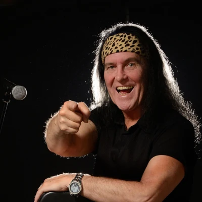 歌手 Dave Evans