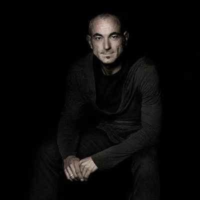 歌手 Robert Miles