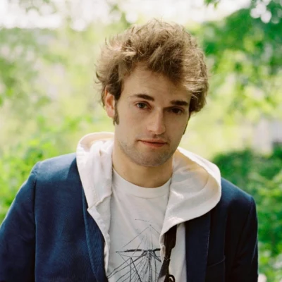 歌手 Chris Thile