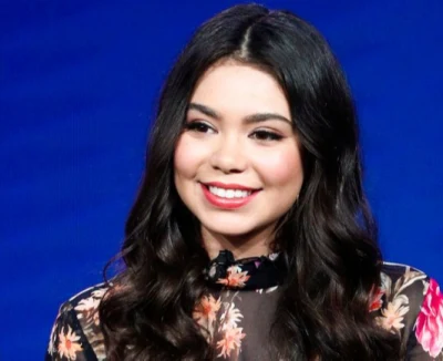 歌手 Auli&#x27;i Cravalho