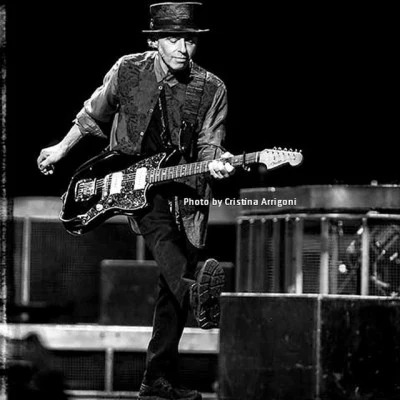 Nils Lofgren 2 meters Essie S - he彈best EU IT 10 JA AR