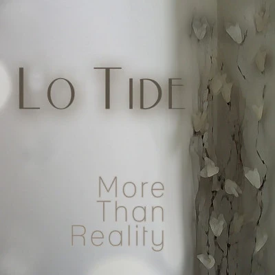 歌手 Lo Tide