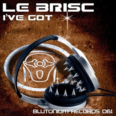 歌手 Le Brisc