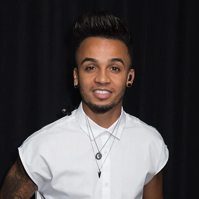 歌手 Aston Merrygold