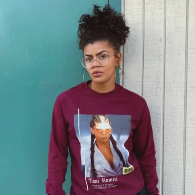 歌手 Toni Romiti