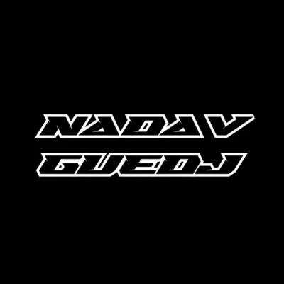 歌手 Nadav Guedj