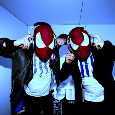 歌手 The Bloody Beetroots