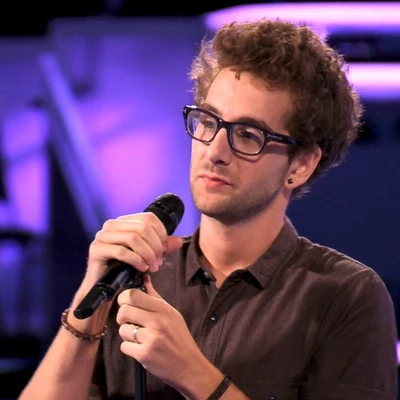 歌手 Will Champlin