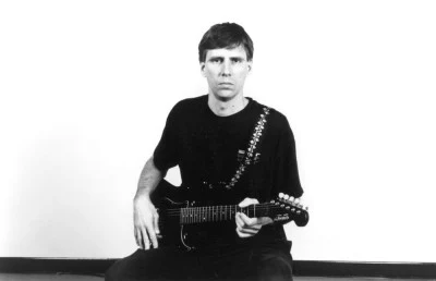 歌手 Greg Ginn