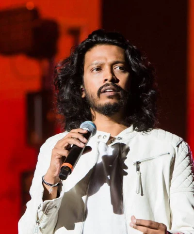 歌手 Nakash Aziz