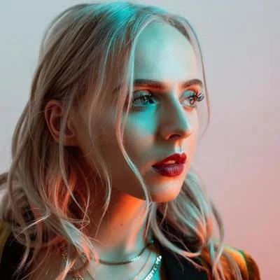 歌手 Madilyn Bailey