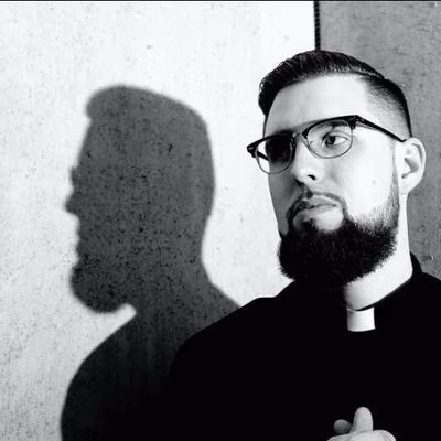 歌手 TCHAMI