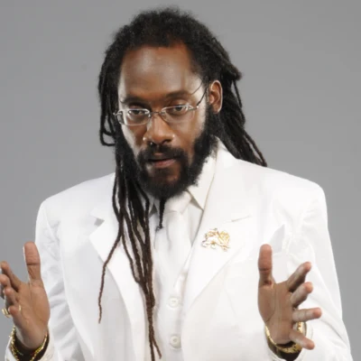 歌手 Tarrus Riley