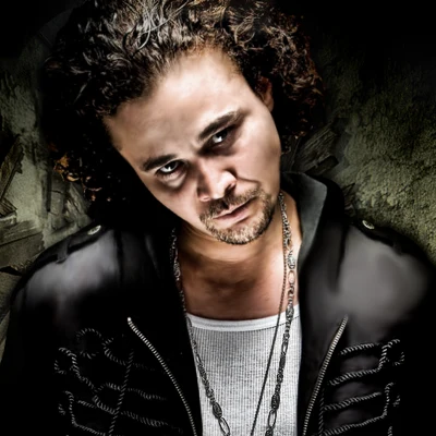 歌手 Bizzy Bone