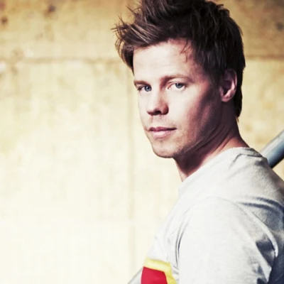 歌手 Ferry Corsten