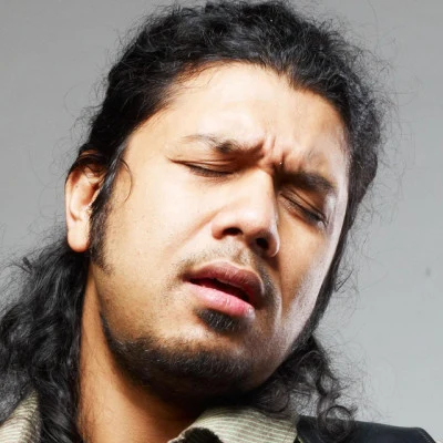 歌手 Papon