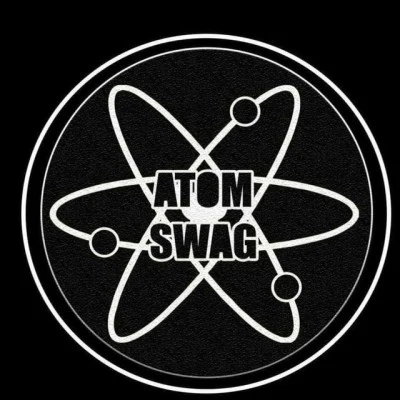 歌手 Atom Swag