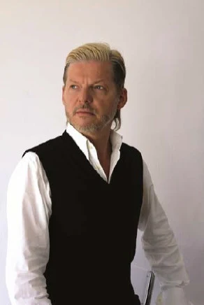 歌手 Wolfgang Voigt