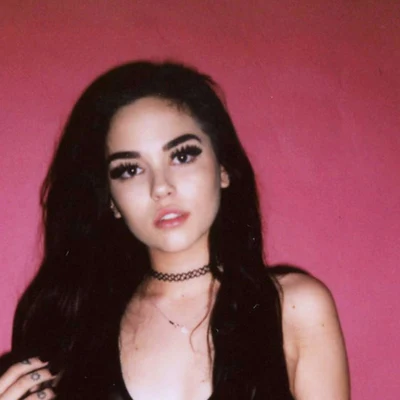 Maggie Lindemann/Lo Lo debbie downer