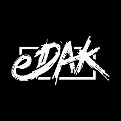 歌手 eDak